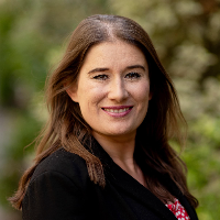 Amy Mackinnon profile image