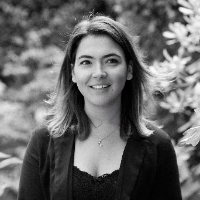 Lara Waterfield profile image